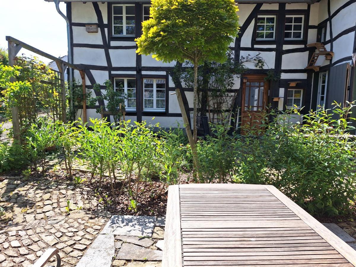 Ferienhaus Altes Backhaus Roetgen Exteriör bild