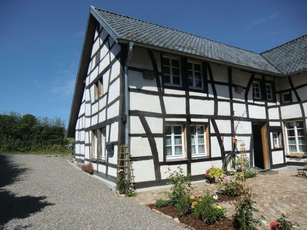 Ferienhaus Altes Backhaus Roetgen Exteriör bild